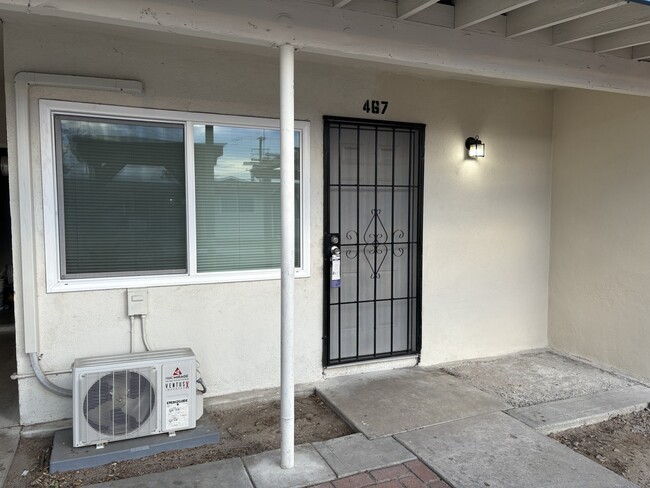 467 W Ramona Dr, Unit Studio Duplex