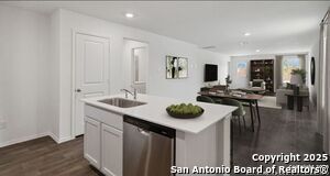 5041 Pitch in San Antonio, TX - Building Photo - Building Photo