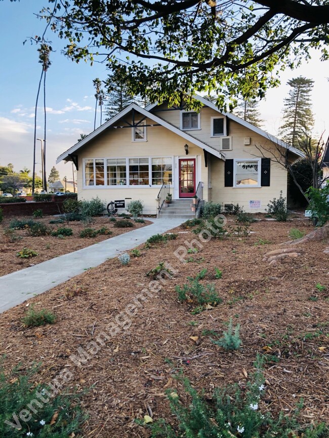 320 S F St in Oxnard, CA - Foto de edificio - Building Photo