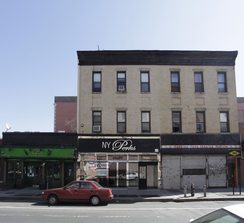 195 Smith St in Brooklyn, NY - Foto de edificio