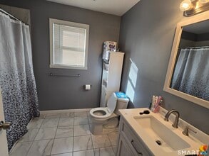 90 Bond St in Hartford, CT - Building Photo - Building Photo