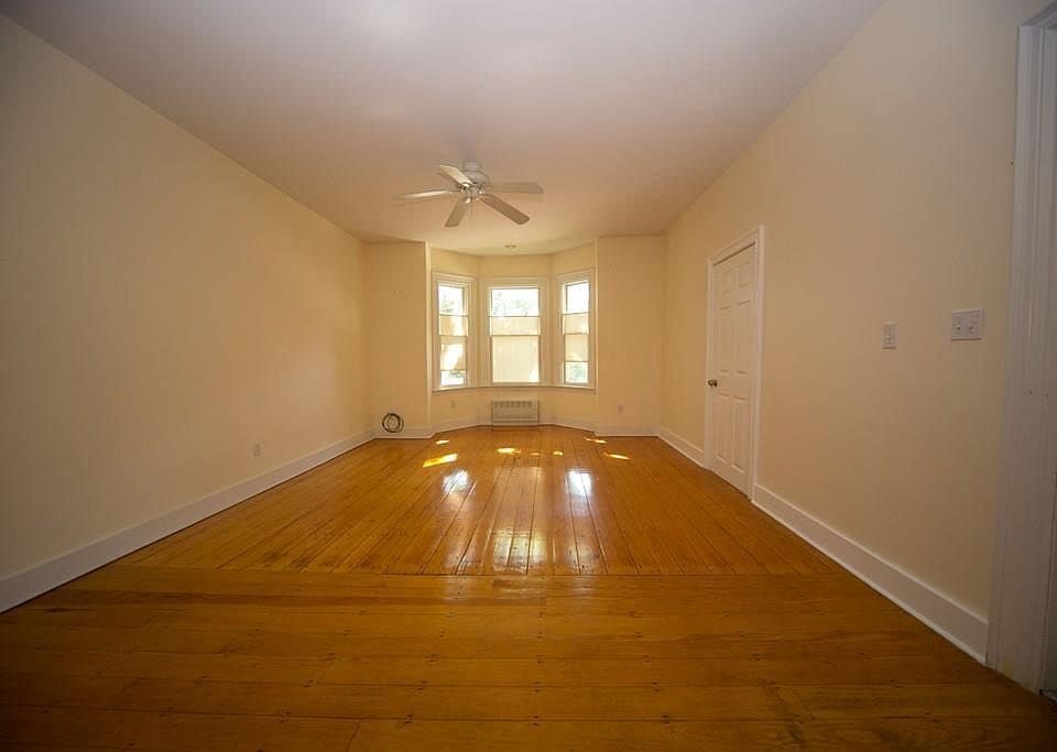 175 Walnut St, Unit 2R in Newton, MA - Building Photo