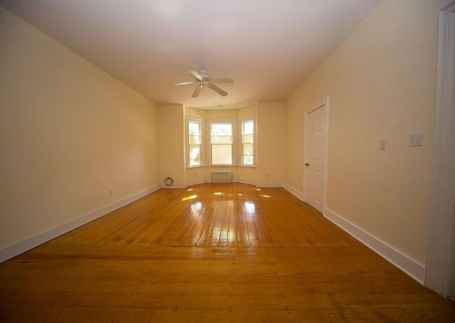 175 Walnut St, Unit 2R