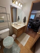 365 Jennifer Ln in Brookfield, WI - Building Photo - Building Photo