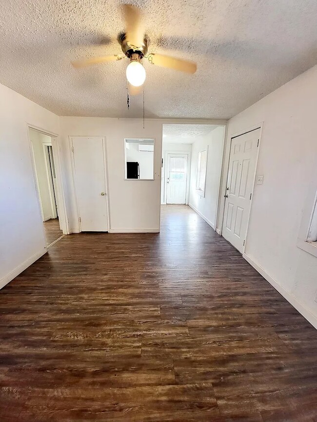 1504 Sycamore St, Unit B in Big Spring, TX - Building Photo - Building Photo