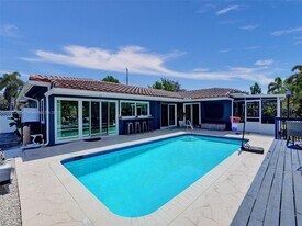 1740 NW 36th Ct in Oakland Park, FL - Building Photo