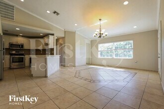 154 Waldo St in Port Charlotte, FL - Foto de edificio - Building Photo