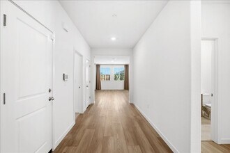 10109 Al Meraz Dr in Elk Grove, CA - Building Photo - Building Photo