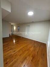 5531 Pershing Ave in St. Louis, MO - Building Photo - Building Photo