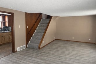 214 S 4th Ave E in Truman, MN - Building Photo - Building Photo