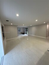 8772 SW 143rd St in Palmetto Bay, FL - Building Photo - Building Photo