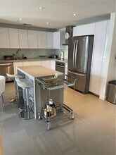 1600 NE 1st Ct in Miami, FL - Building Photo - Building Photo