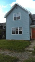 362 W 5th St in Peru, IN - Building Photo