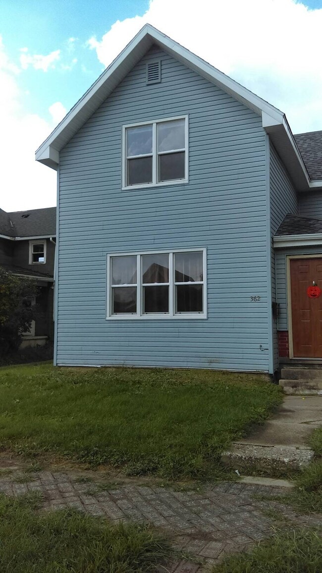 property at 362 W 5th St