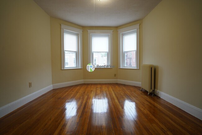 68 Woodstock Ave in Boston, MA - Building Photo - Building Photo
