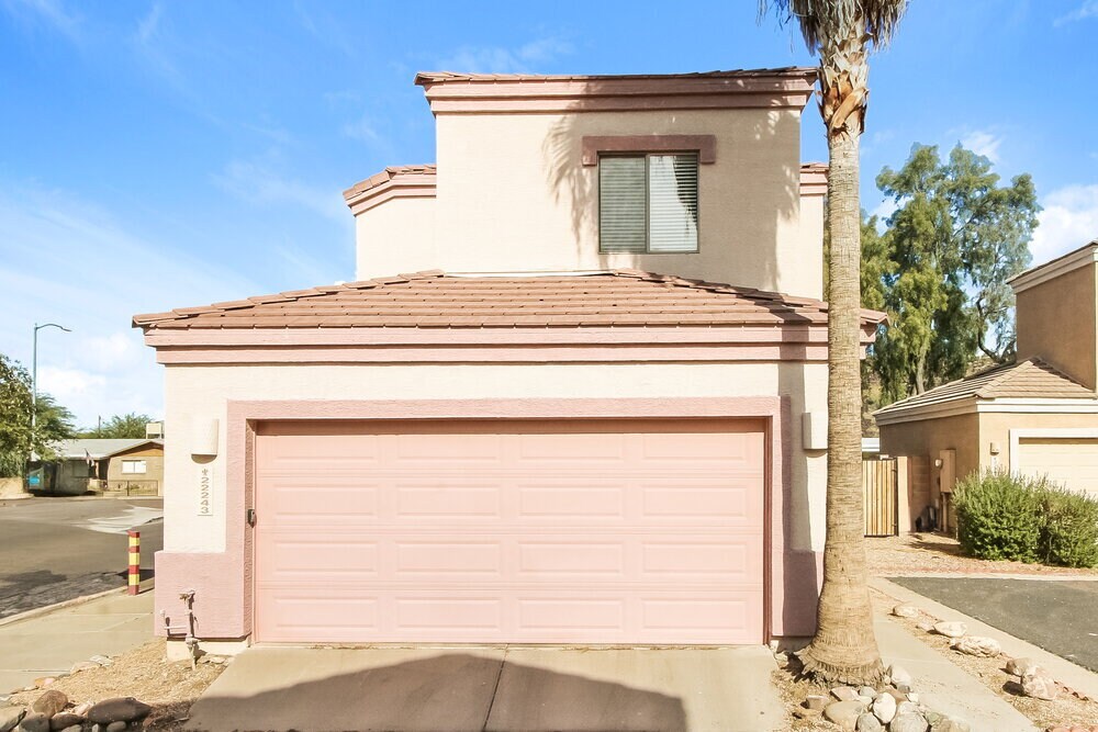 22243 N 29th Dr in Phoenix, AZ - Building Photo