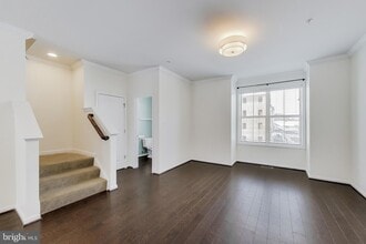 22036 Plover St in Clarksburg, MD - Building Photo - Building Photo