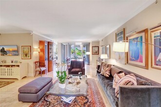 731 Crandon Blvd, Unit 407 in Key Biscayne, FL - Building Photo - Building Photo
