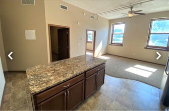 214 S Kline St in Aberdeen, SD - Building Photo - Building Photo