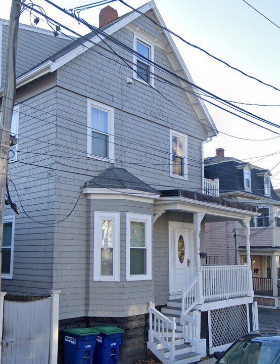 8 Claremon St, Unit 1 in Somerville, MA - Building Photo