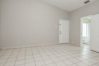 2902 Woolridge Dr in Orlando, FL - Foto de edificio - Building Photo