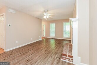 2648 Loring Rd NW in Kennesaw, GA - Foto de edificio - Building Photo