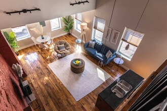1 E 13th St in Cincinnati, OH - Building Photo - Building Photo