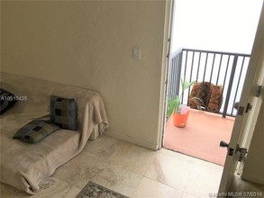 619 Euclid Ave-Unit -3E in Miami Beach, FL - Building Photo - Building Photo