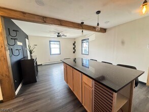 2505 Girard Pl in Union, NJ - Building Photo - Building Photo