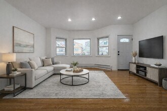 136 W 31st St in Bayonne, NJ - Building Photo - Building Photo