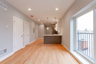 4851 N Central Ave in Chicago, IL - Building Photo - Building Photo