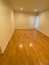 10331 Lindley Ave, Unit 143 in Porter Ranch, CA - Building Photo - Building Photo