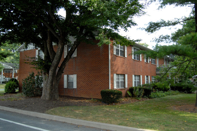 Glenn Wyn in Lancaster, PA - Foto de edificio - Building Photo