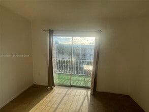 4301 NW S Tamiami Canal Dr in Miami, FL - Building Photo - Building Photo