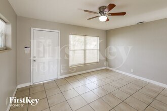 210 NW 53rd St in Fort Lauderdale, FL - Building Photo - Building Photo