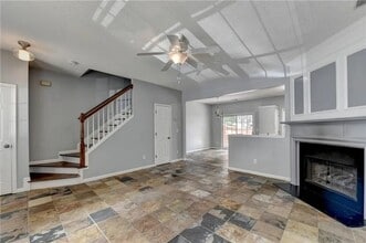 4645 Valais Ct in Alpharetta, GA - Foto de edificio - Building Photo