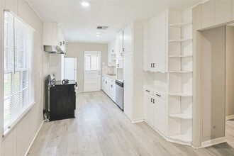 1106-12th 1/2 12th 1/2 St N in Texas City, TX - Building Photo - Building Photo