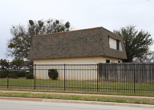 South Fork Townhomes in Fort Worth, TX - Building Photo - Building Photo