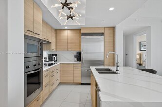 1 N Ocean Blvd in Pompano Beach, FL - Building Photo - Building Photo