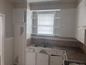 4052 N State St in Jackson, MS - Building Photo - Building Photo