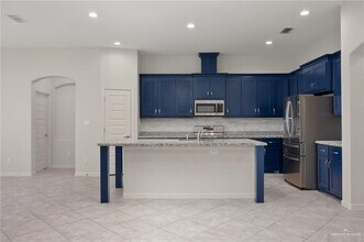 21 Escondido Pass in McAllen, TX - Building Photo - Building Photo