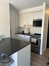 105 Milton in Montréal, QC - Building Photo - Building Photo