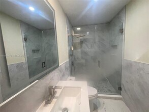 9124 SW 180th St in Palmetto Bay, FL - Building Photo - Building Photo