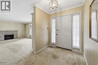 1087 Linbrook Rd in Oakville, ON - Building Photo - Building Photo