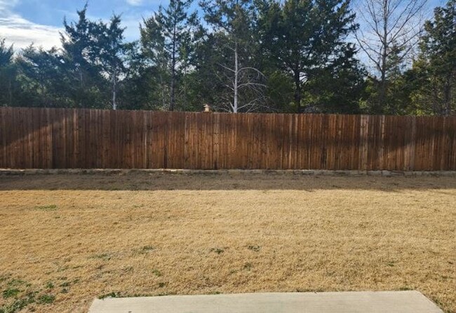 2421 Frio River Rd in Glenn Heights, TX - Building Photo - Building Photo