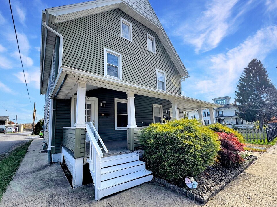 1312-1314 Dewey Ave in Williamsport, PA - Building Photo