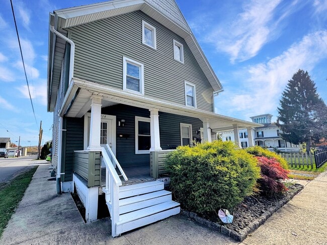 property at 1312-1314 Dewey Ave