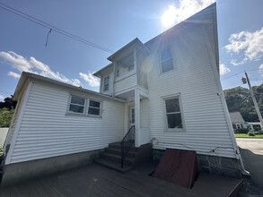 17 Cherry St in Ansonia, CT - Building Photo - Building Photo