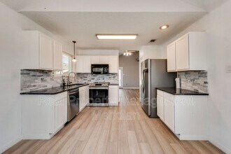 8733 Eaglestone Way in Fort Worth, TX - Building Photo - Building Photo