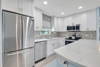 89 Flanders Way in Delray Beach, FL - Building Photo - Building Photo